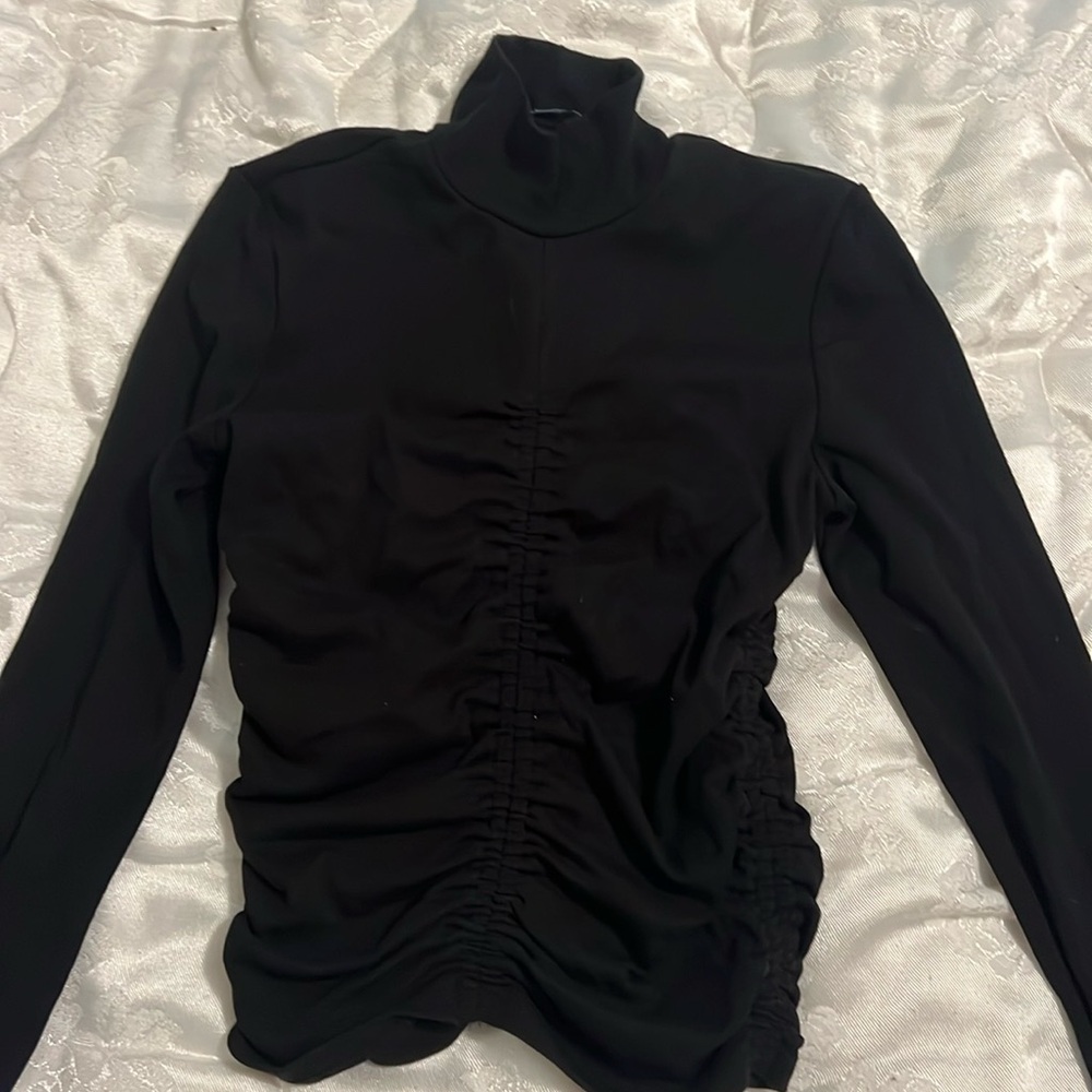 Zara turtleneck size medium